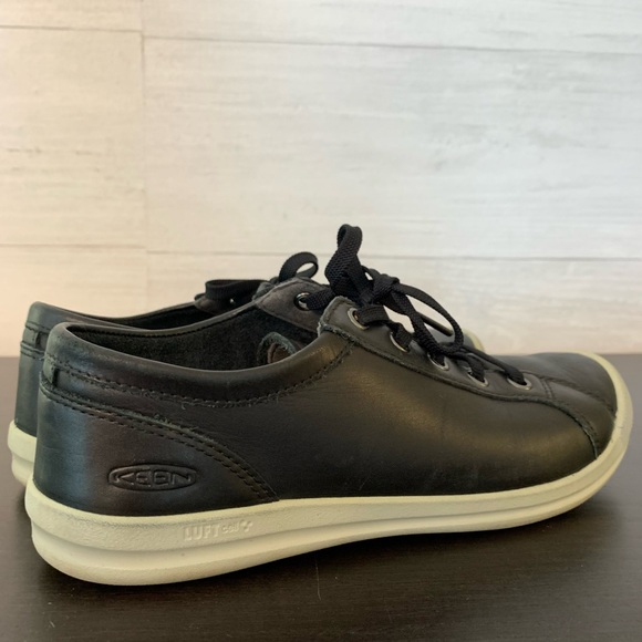 Keen Lorelai Sneakers - Picture 7 of 11